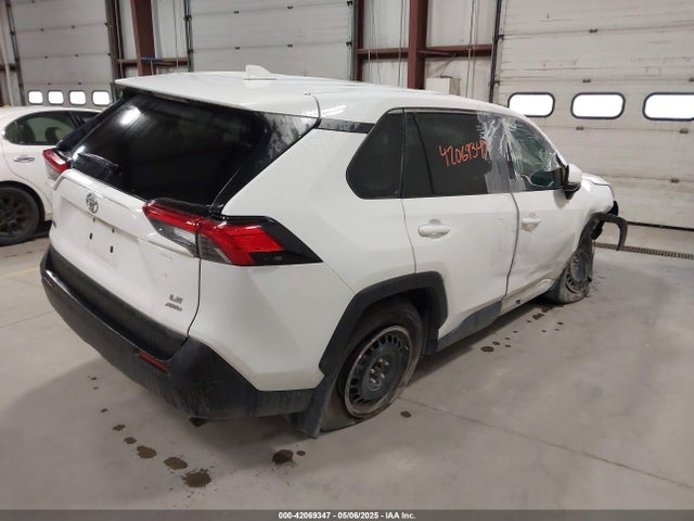2T3G1RFV1PW344767 Toyota RAV4 LE