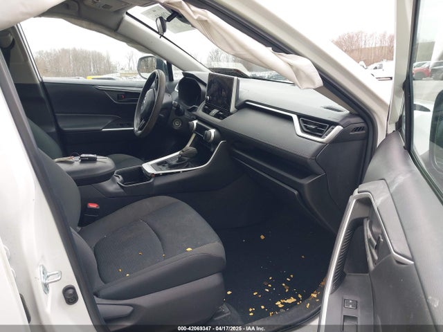 2T3G1RFV1PW344767 Toyota RAV4 LE