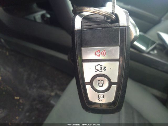 3FA6P0HD8LR230263 Ford FUSION SE