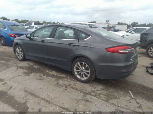 3FA6P0HD8LR230263 Ford FUSION SE