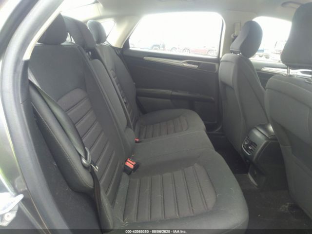 3FA6P0HD8LR230263 Ford FUSION SE