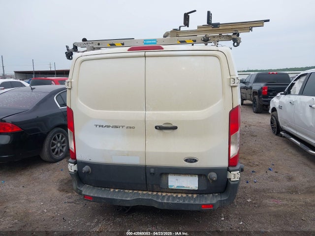 Ford Transit-250 2018 1FTYR2YM9JKB09865 Image 15
