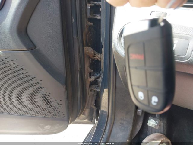 3C4PDCBB2JT212339 Dodge Journey Sxt