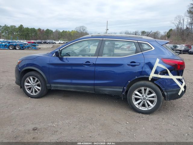 JN1BJ1CR7KW325687 Nissan Rogue Sport Sv