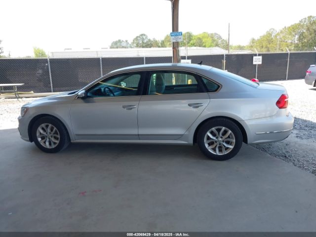 1VWAS7A38GC031521 Volkswagen Passat 1.8t S