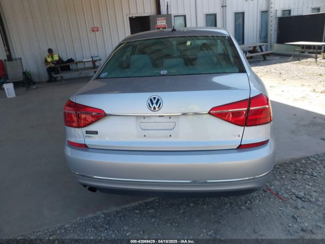 1VWAS7A38GC031521 Volkswagen Passat 1.8t S