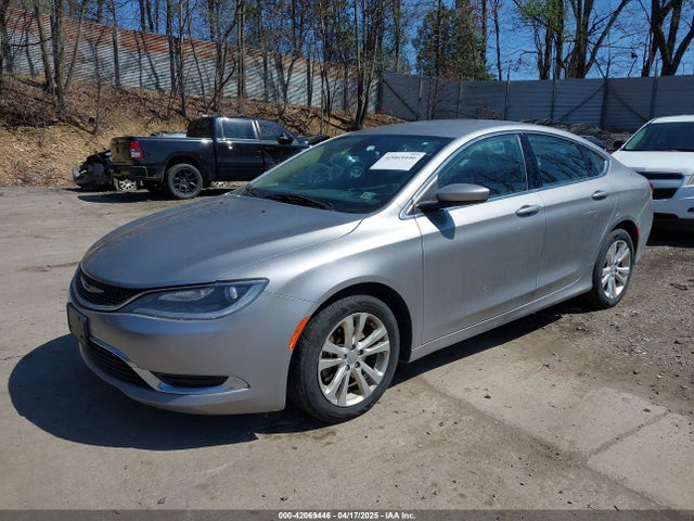 Chrysler 200 Limited 2015 1C3CCCAB7FN728548 Image 2
