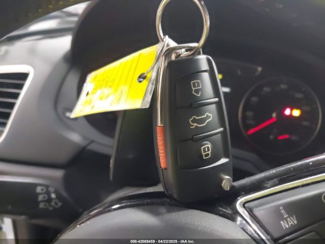WA1EFCFS0GR012129 Audi Q3 2.0t Premium Plus