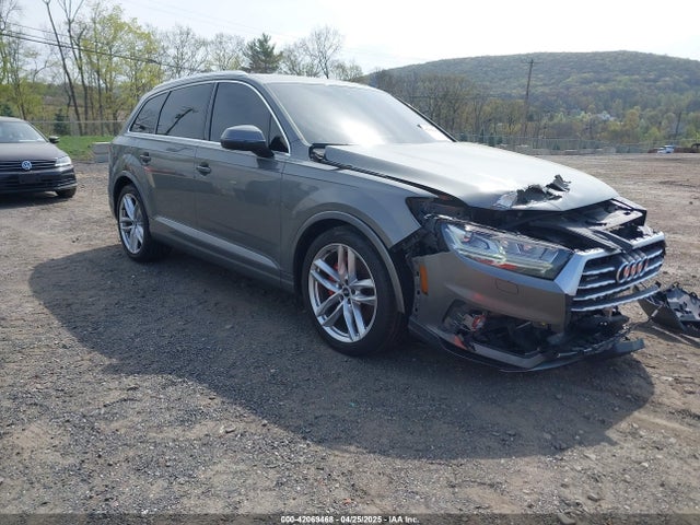 2017 AUDI Q7 WA1VAAF75HD002757 Photo 0