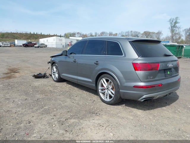 2017 AUDI Q7 WA1VAAF75HD002757 Photo 2