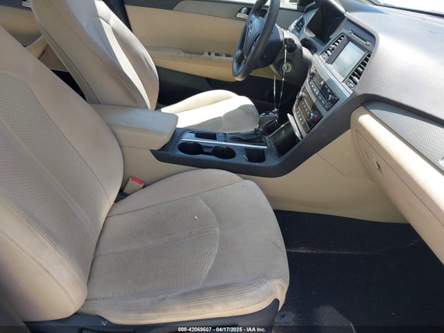 5NPE24AF4GH289889 Hyundai SONATA SE