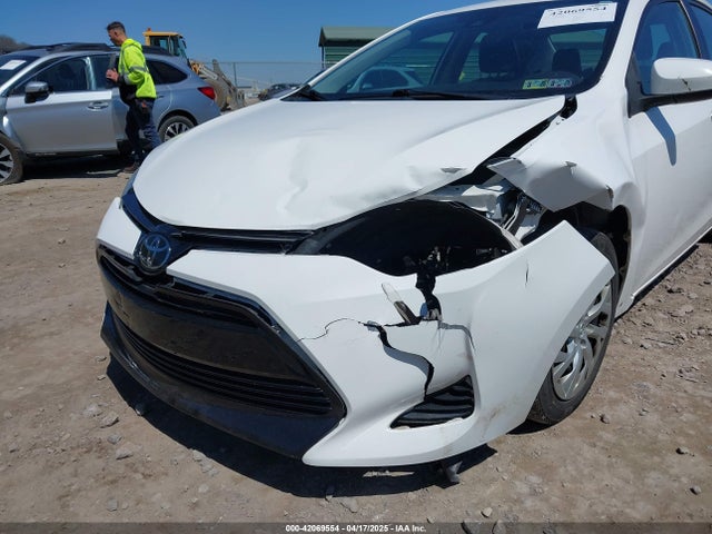 Toyota COROLLA LE 2018 2T1BURHEXJC069898 Image 6