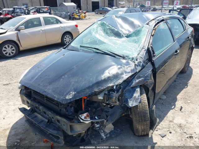 1FADP3E23HL301404 Ford FOCUS S