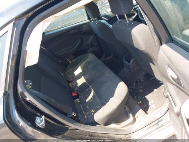 1FADP3E23HL301404 Ford FOCUS S