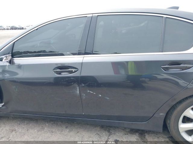 JH4KC1F31EC002450 Acura RLX