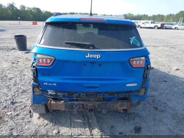 3C4NJDBB0JT142295 Jeep Compass Latitude 4x4