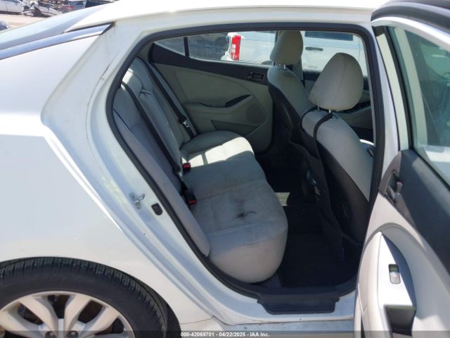 5XXGM4A76FG443962 KIA Optima Lx