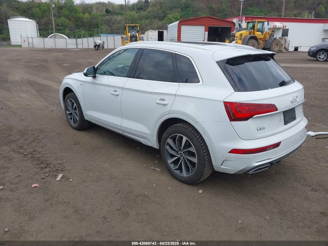 2022 AUDI Q5 WA1EAAFY2N2014414 Photo 2