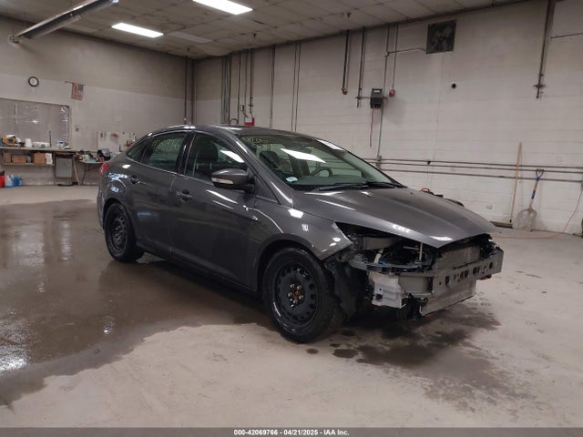 Ford FOCUS SE 2015 1FADP3F24FL362109 Image 1