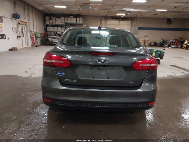 Ford FOCUS SE 2015 1FADP3F24FL362109 Image 16
