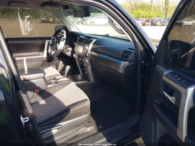 JTEBU5JR6K5731380 Toyota 4RUNNER SR5