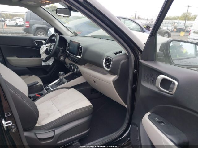 2022 HYUNDAI VENUE KMHRC8A37NU189764 Photo 4