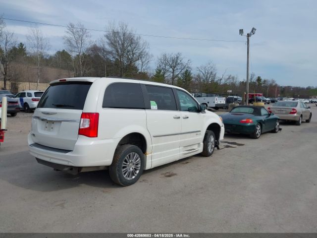 2013 CHRYSLER TOWN & COUNTRY 2C4RC1CG5DR711069 Photo 3