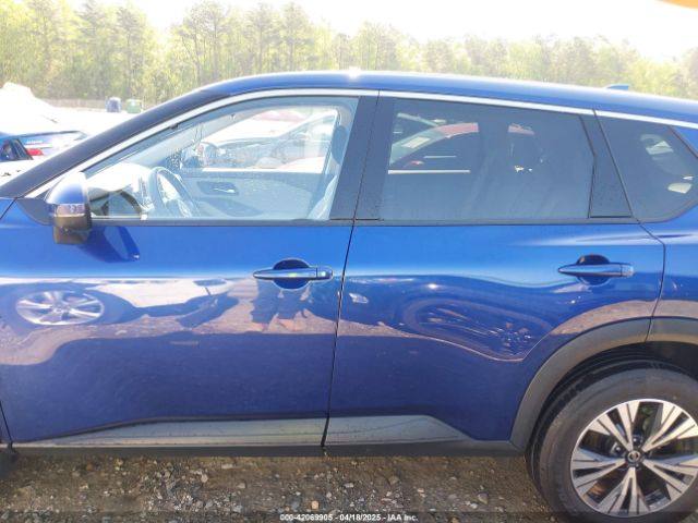 JN8AT3BA2MW006635 Nissan Rogue Sv Fwd