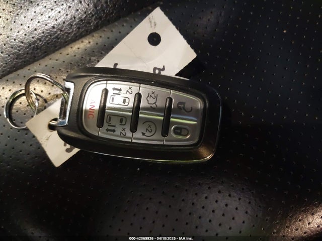 2C4RC1BG8JR260538 Chrysler Pacifica Touring L