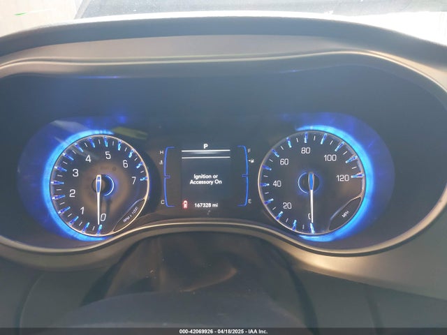 2C4RC1BG8JR260538 Chrysler Pacifica Touring L