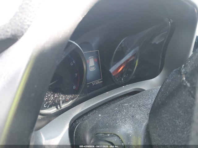 JTMBFREV3JJ215058 Toyota RAV4 LE