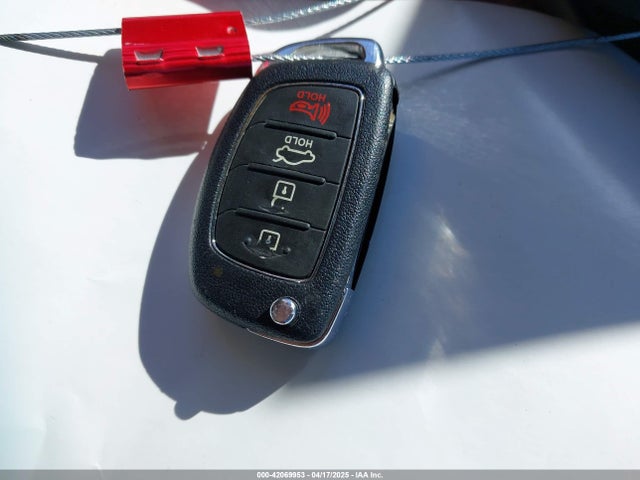5NPE24AFXFH015076 Hyundai SONATA SE