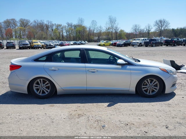 5NPE24AFXFH015076 Hyundai SONATA SE