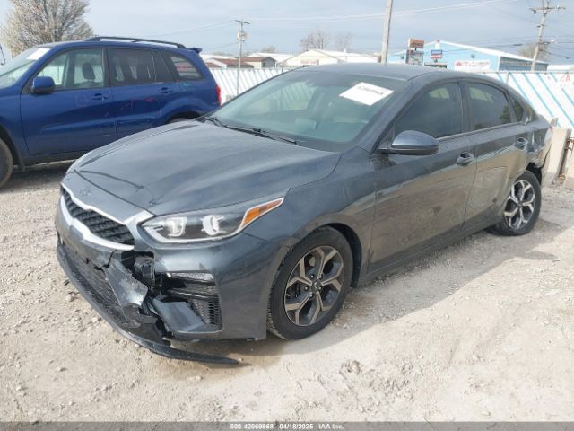 3KPF24AD8ME332004 KIA Forte Lxs