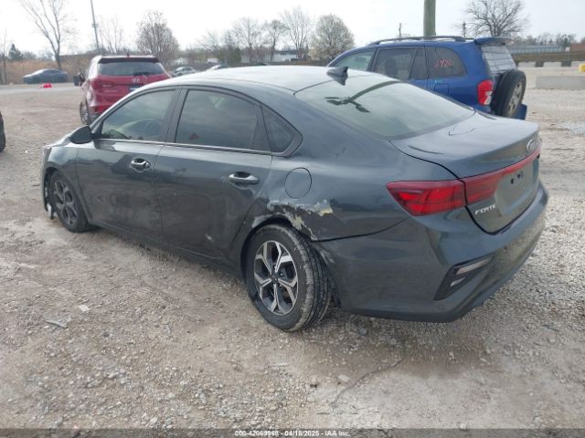 3KPF24AD8ME332004 KIA Forte Lxs