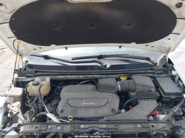 2C4RC1EG4JR332668 Chrysler Pacifica Touring L Plus