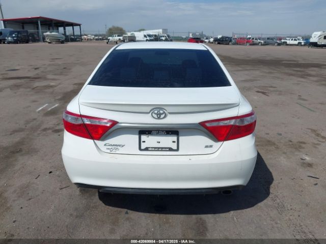 4T1BF1FK0GU592701 Toyota CAMRY SE