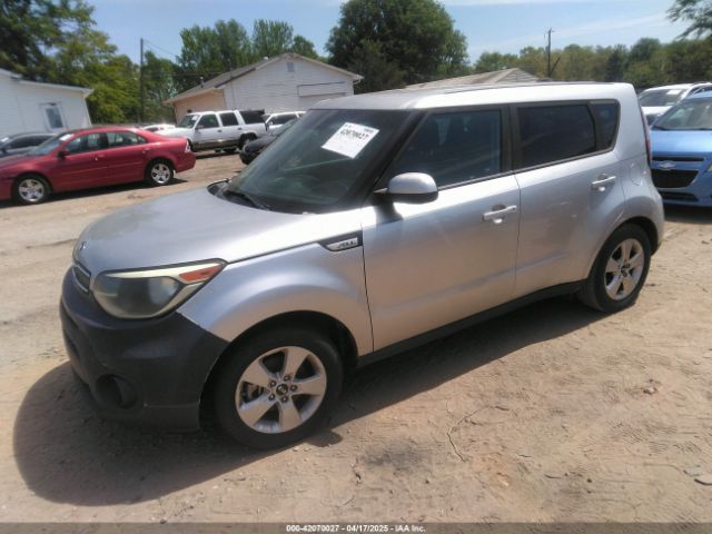 KNDJN2A2XJ7608165 KIA Soul