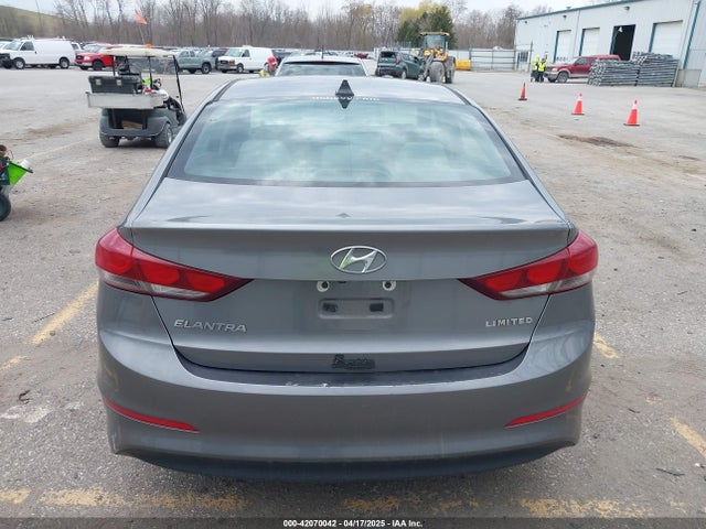 5NPD84LFXJH295789 Hyundai ELANTRA SEL