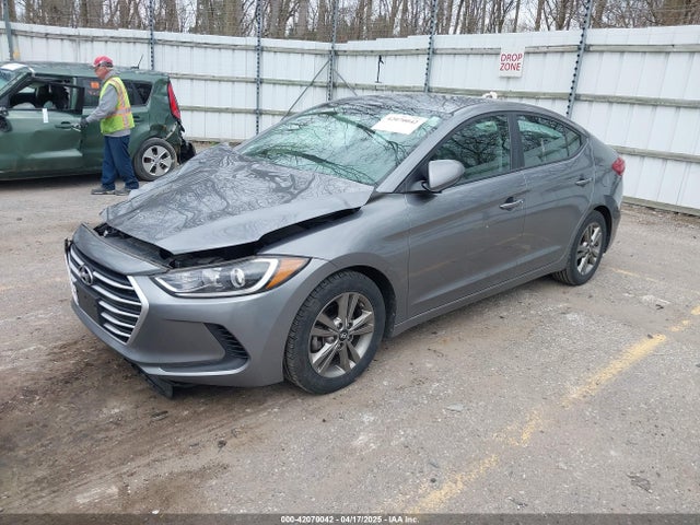 5NPD84LFXJH295789 Hyundai ELANTRA SEL
