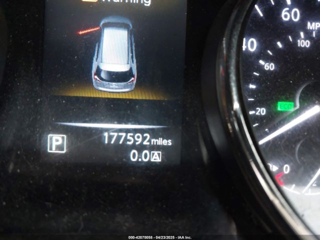 5N1AT2ML2FC813922 Nissan ROGUE SV