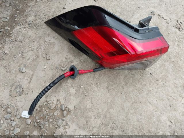 JTMW1RFV4LJ019468 Toyota Rav4 Xle