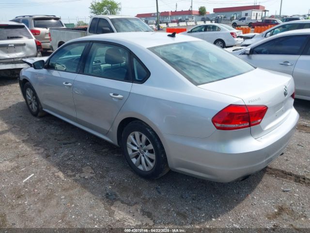 1VWAT7A34EC072982 Volkswagen Passat 1.8t Wolfsburg Edition