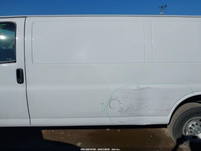 1GCWGBFP1P1111067 Chevrolet Express Cargo Rwd 2500 Extended Wheelbase Wt