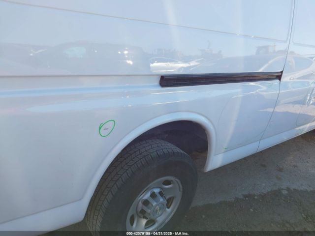 1GCWGBFP1P1111067 Chevrolet Express Cargo Rwd 2500 Extended Wheelbase Wt