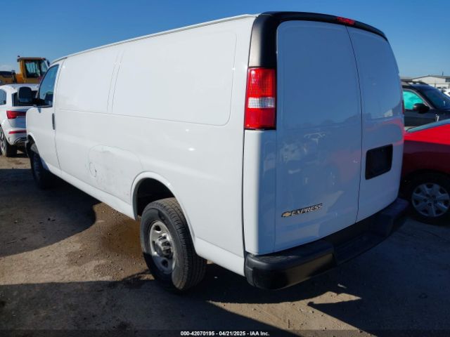1GCWGBFP1P1111067 Chevrolet Express Cargo Rwd 2500 Extended Wheelbase Wt