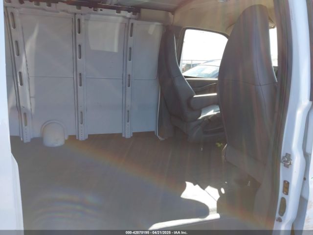 1GCWGBFP1P1111067 Chevrolet Express Cargo Rwd 2500 Extended Wheelbase Wt