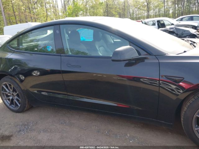 5YJ3E1EA5NF102196 Tesla 2022
