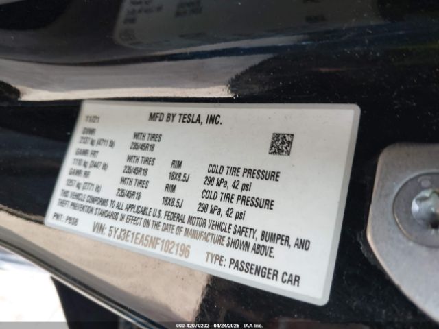 5YJ3E1EA5NF102196 Tesla 2022