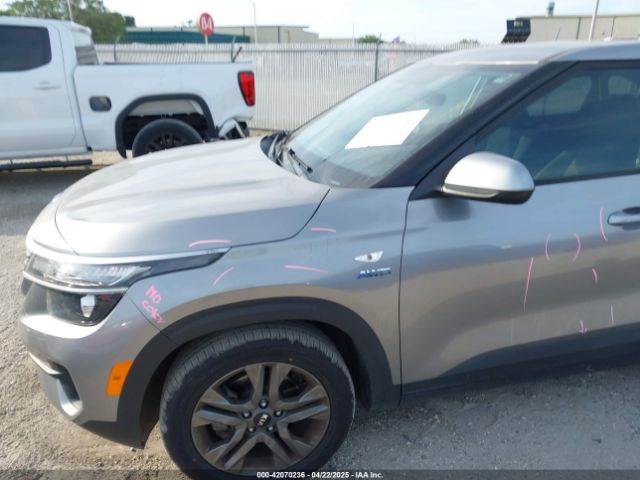 KNDEPCAAXM7136028 KIA Seltos Lx